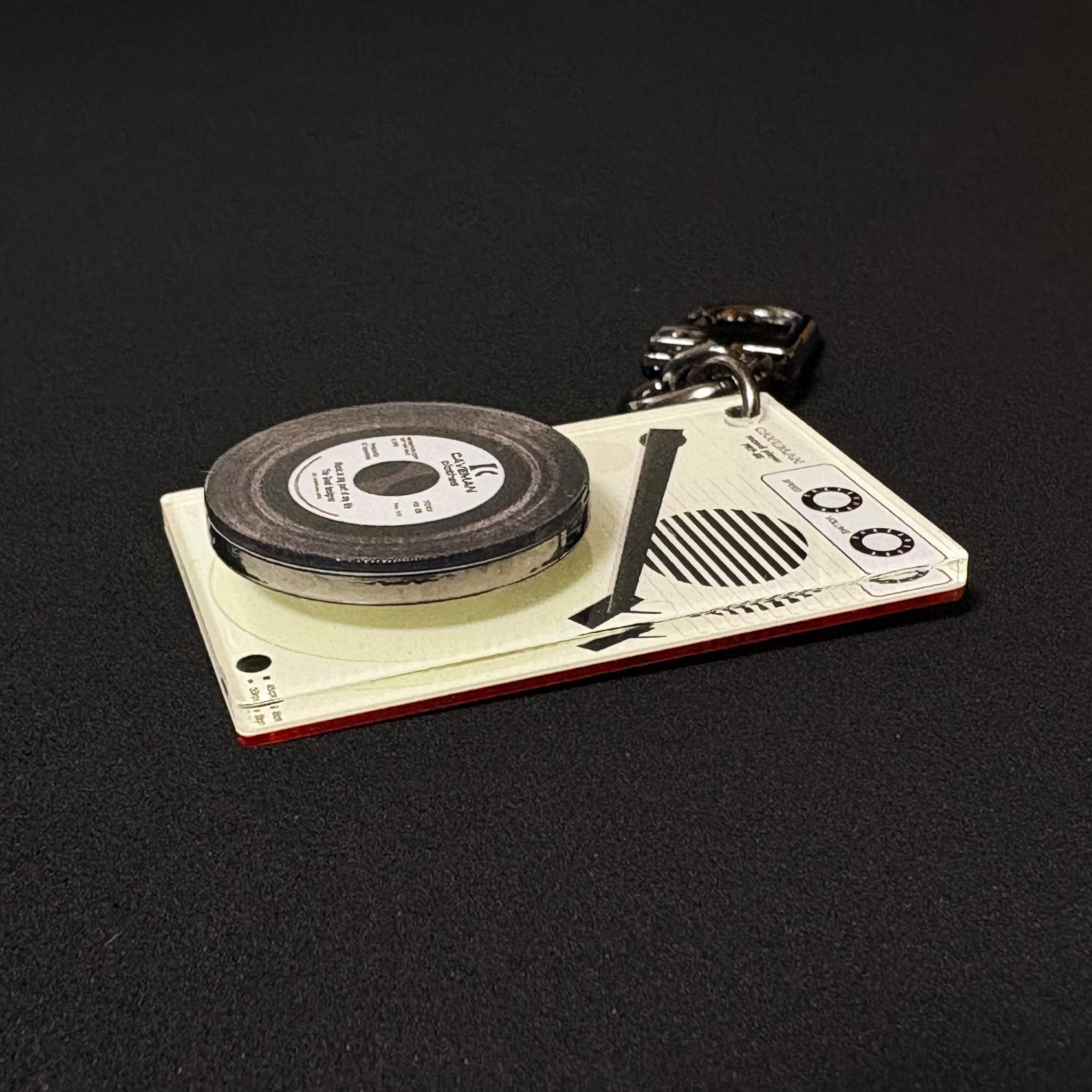 レコードが回転する！ポータブルレコードプレーヤーのアクリルキーホルダー | 5枚目