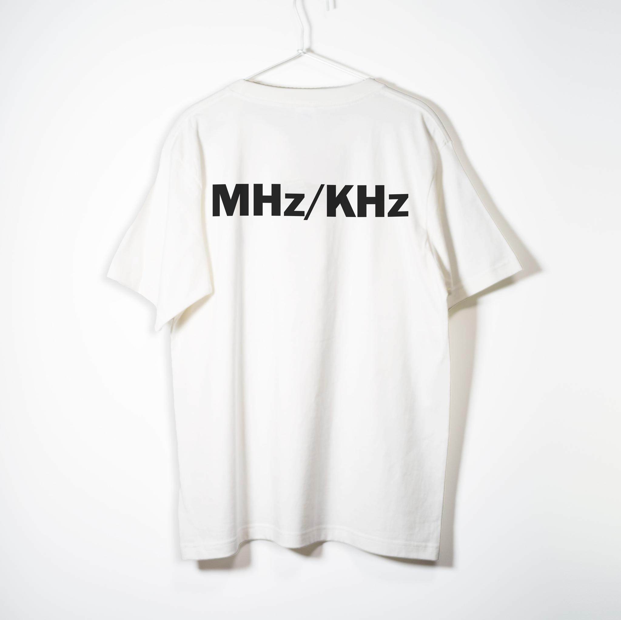 ラジオの選局ダイヤルが可愛い 音楽系Ｔシャツ プレミアム生地【ホワイト】やや厚め生地のハイグレード半袖クルーネック | 3枚目