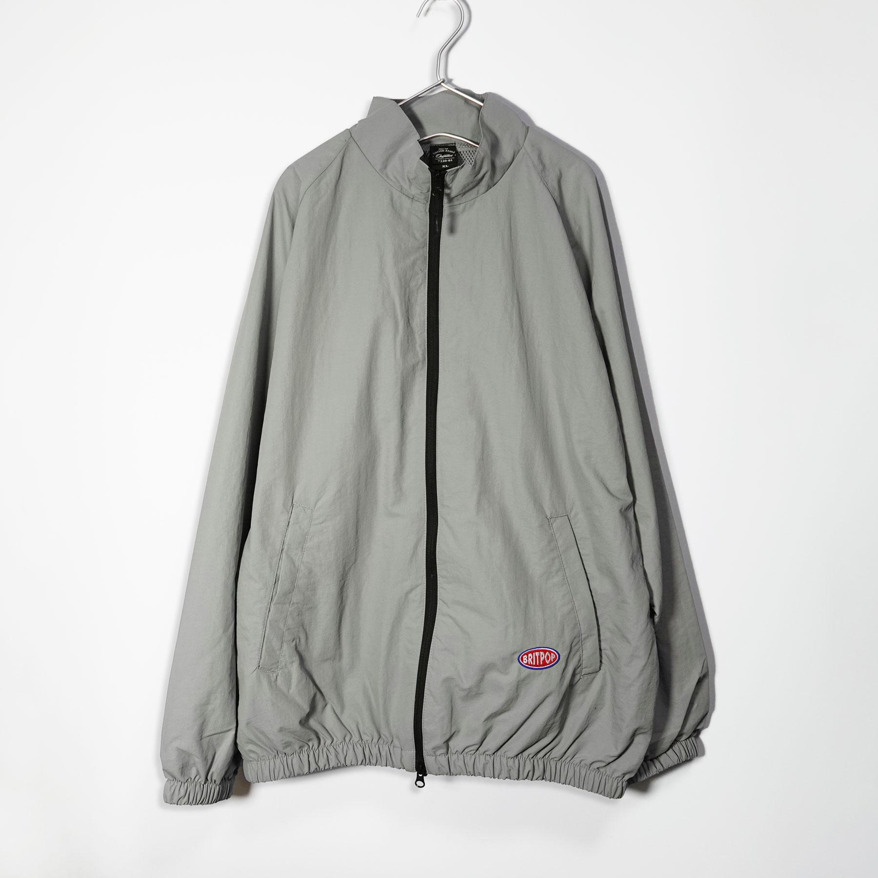 ブリットポップを刺繍したトレーニングジャケット　※音楽系大人カジュアル【ダストグレー】ナイロンなのに綿のような生地 | 2枚目