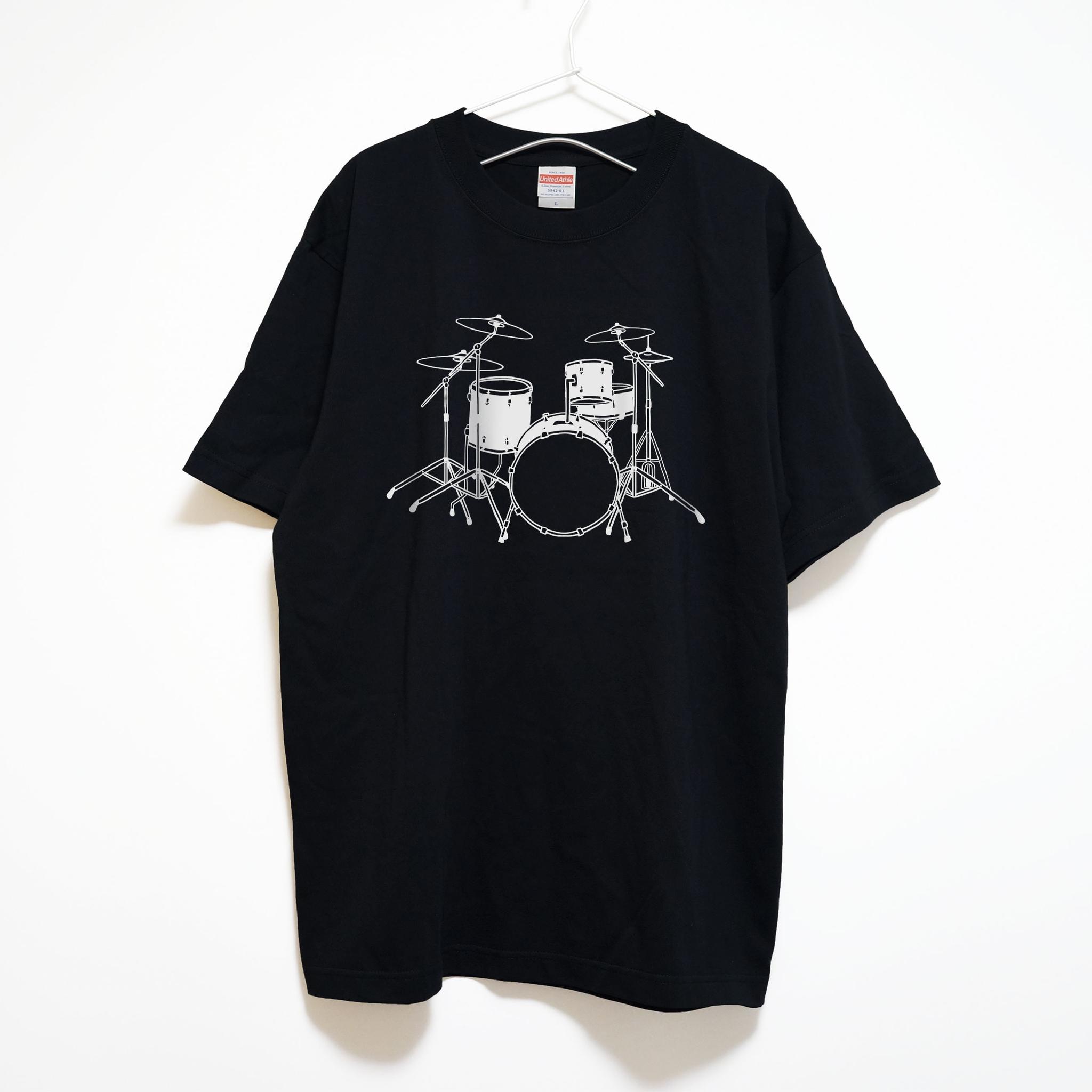 バンドの心臓部を着る！ ドラムセットのイラスト 音楽系Ｔシャツ プレミアム生地 【ブラック】 やや厚めの半袖クルーネック | 2枚目